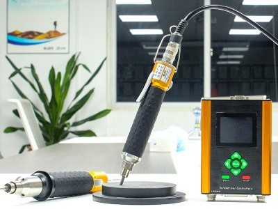 伺服電批加上機器人視覺，究竟是什么效果？-堅豐股份